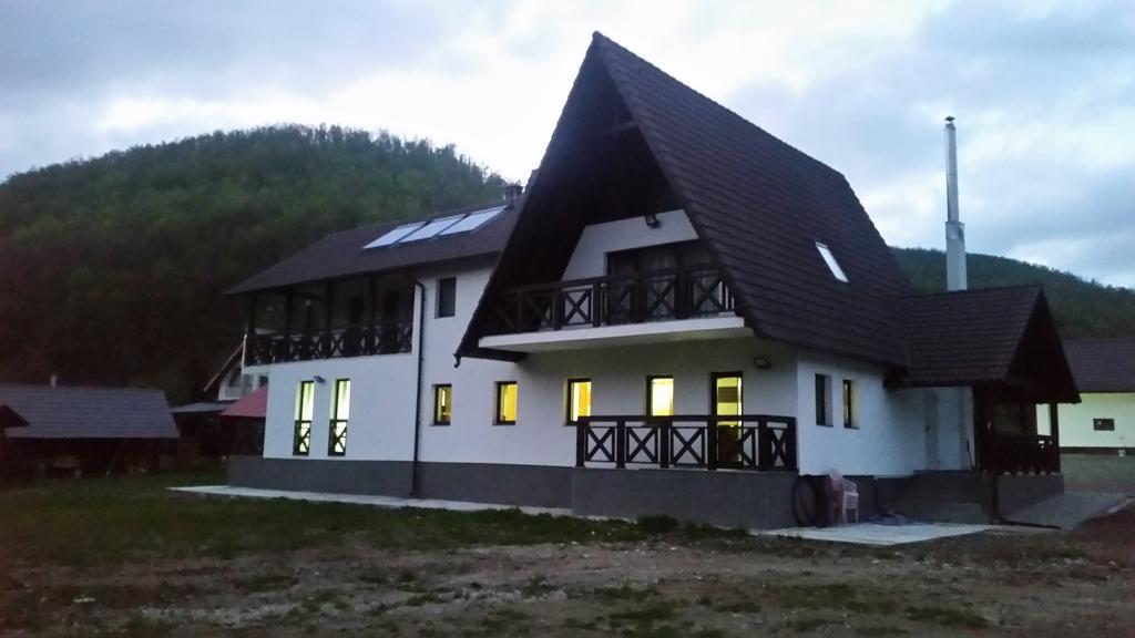 Pensiunea Steaua Nordului Vanatori  Exterior foto